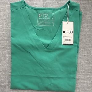 Figs Casma Scrub Top: Women’s Medium Surgical Green
Smoke free home
3 pockets